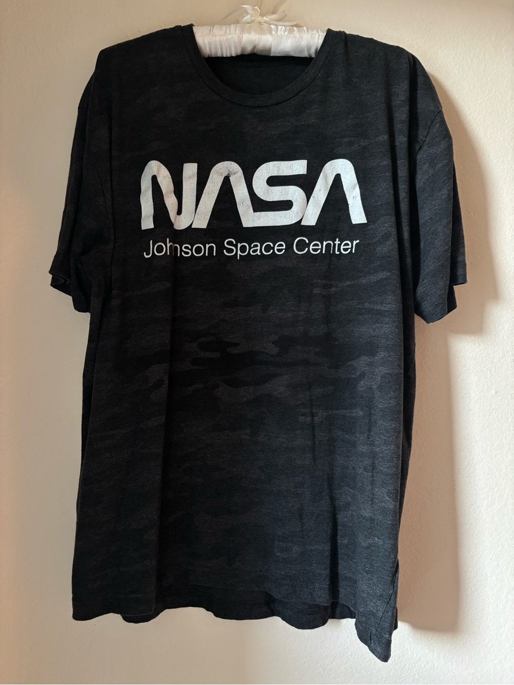 NASA Johnson Space Center Camo Gray Black Logo T-Shirt